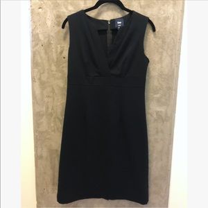 Black Sleeveless V-Neck Dress